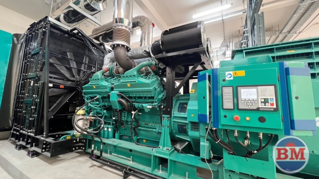 áy phát điện Cummins 275kVA C275D5B sử dụng nhiên liệu Diesel với hiệu suất cao