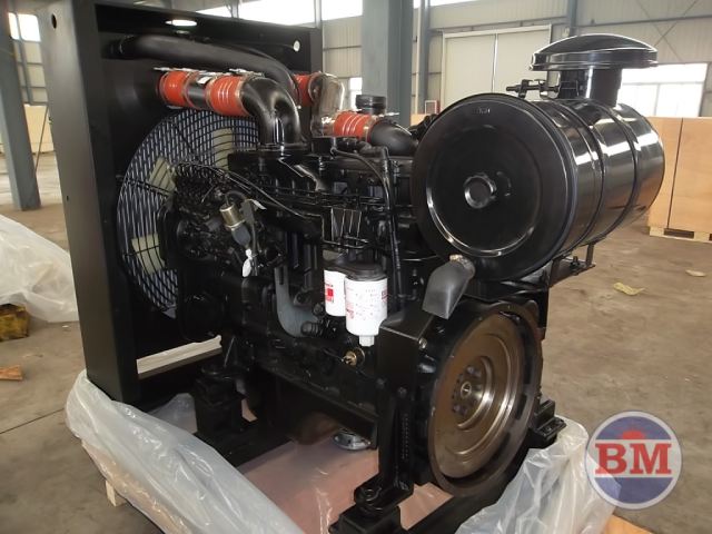 Máy phát điện Cummins 350kVA C350B5 được trang bị dộng cơ diesel Cummins 6LTAA9.5-G1 mạnh mẽ