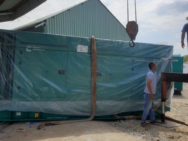 Nên mua máy phát điện mới thay vì máy cũ để đảm bảo về hiệu suất, tính năng và quyền lợi của người dùng